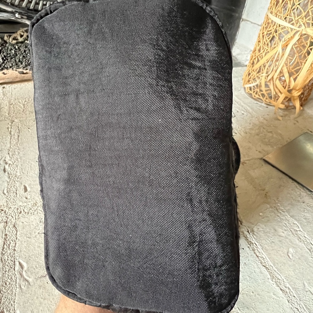 Universal Thread Black Puffer Mini Crossbody Bag … - image 5